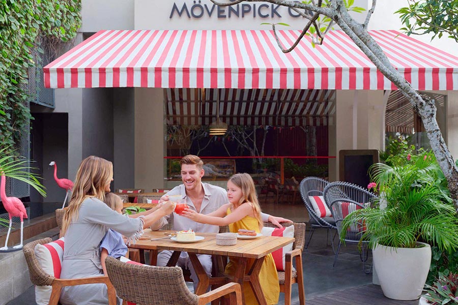Mövenpick Café
