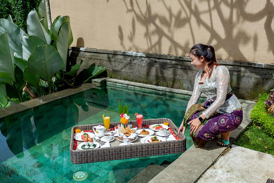 Floating Breakfast